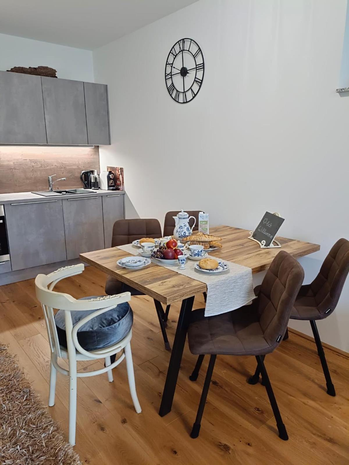 Ferienwohnung Karasek Deluxe Sattendorf Exterior photo
